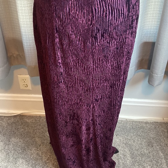 Jessica McClintock Gunne Sax Wine Color Velvet Gown Dress Gold Flower Straps - Picture 9 of 13